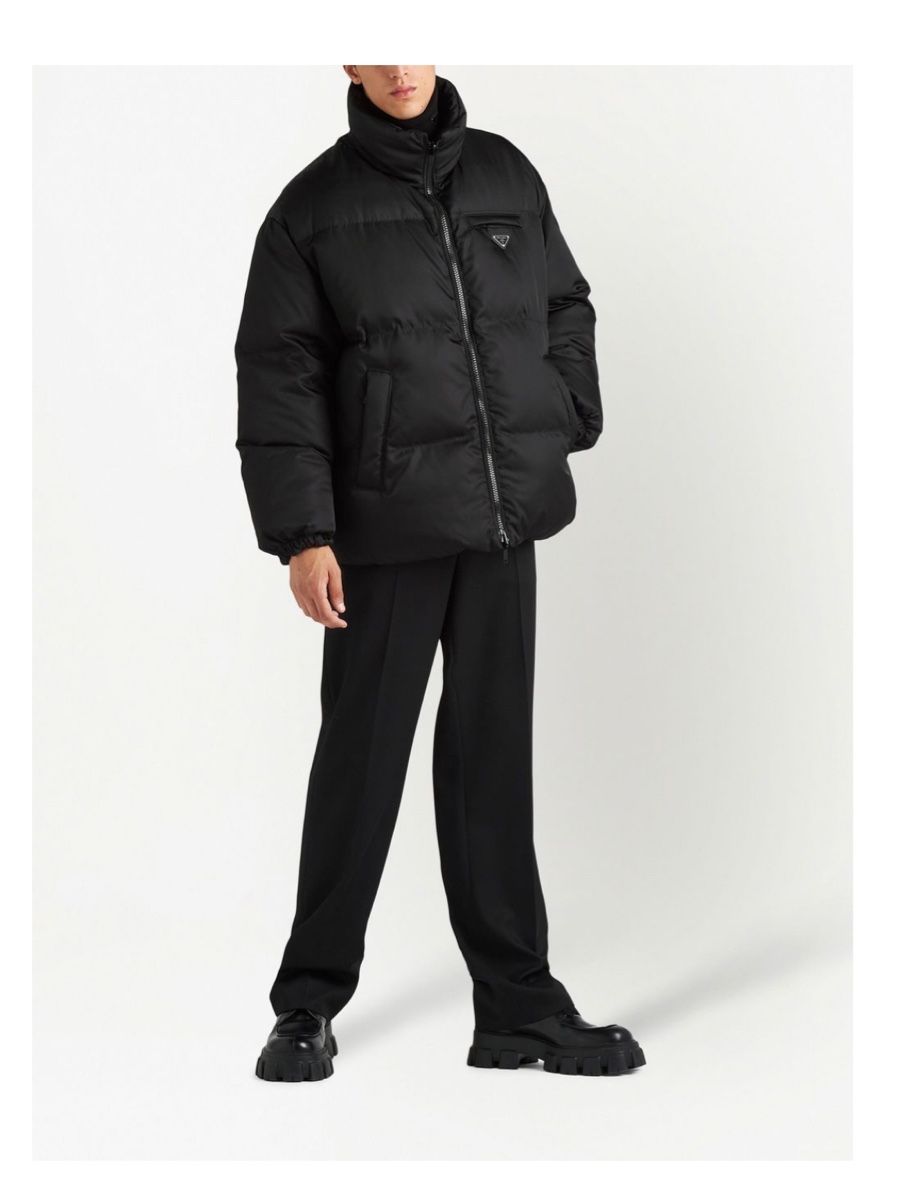 Prada Giacche: Prada Re-Nylon Down Jacket Men IT Size 56 / Large – Usato da Zürich venduto da ralph__