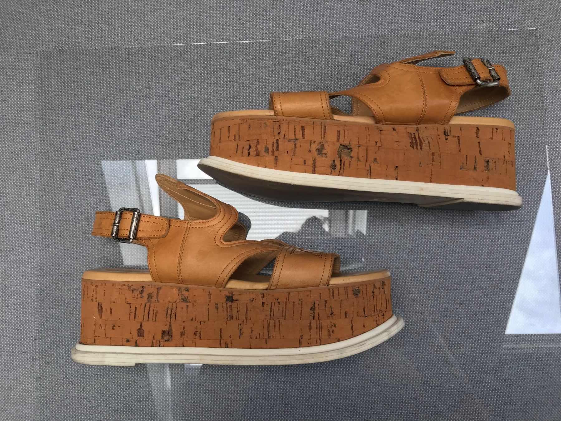 Maison Margiela Scarpe da donna: Sandales compensées Maison Margiela taille 37 – Usato da Basel venduto da Maria-Alexa 3