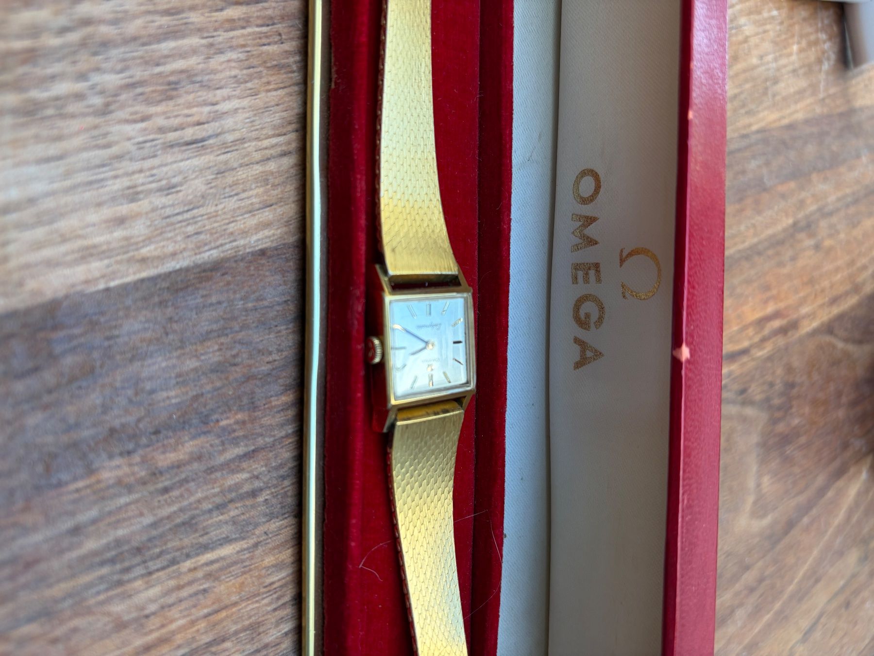 Omega Montres: OMEGA Ladymatic – D'occasion à Zollikerberg par swissness_ 6