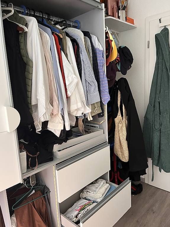 Conforama Armoires: Kleiderschrank Conforama – D'occasion à Zürich par nan_sx22 1