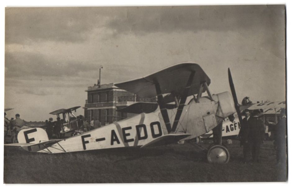 Fotografie &  Plakate: Fotografie Dihon, Concours des avions de – Gebraucht aus Berlin von bartko-reher