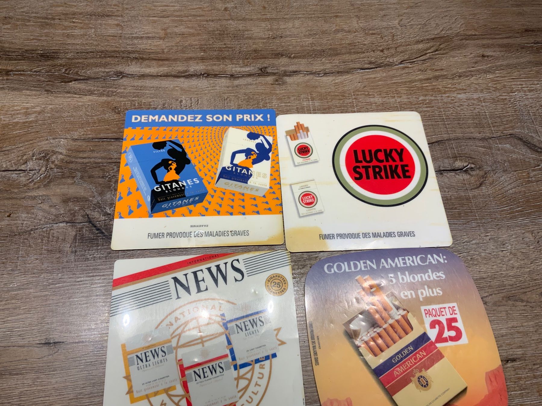 Tappetini per mouse: Vintage Mausmatte  Sammlung: Gitanes, Lucky Strike u.a. – Usato da Willisau venduto da Minali 1