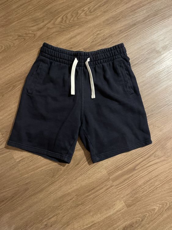 H&M Pantaloni: Shorts – Usato da Jona venduto da Nanuksiglu