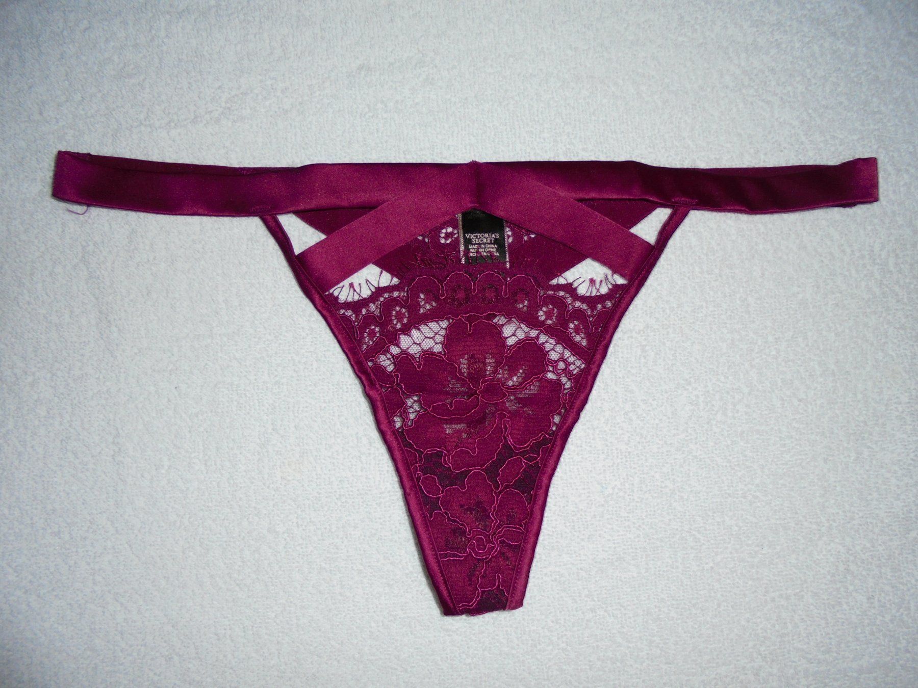 Victoria's Secret Altra biancheria intima: VICTORIA'S SECRET V-STRING, M, NEU – Nuovo e nell'imballaggio originale da Aarau Rohr venduto da PinkSchwein