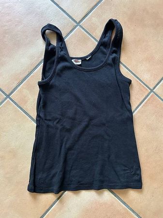 2 schwarze Damen Tanktops 