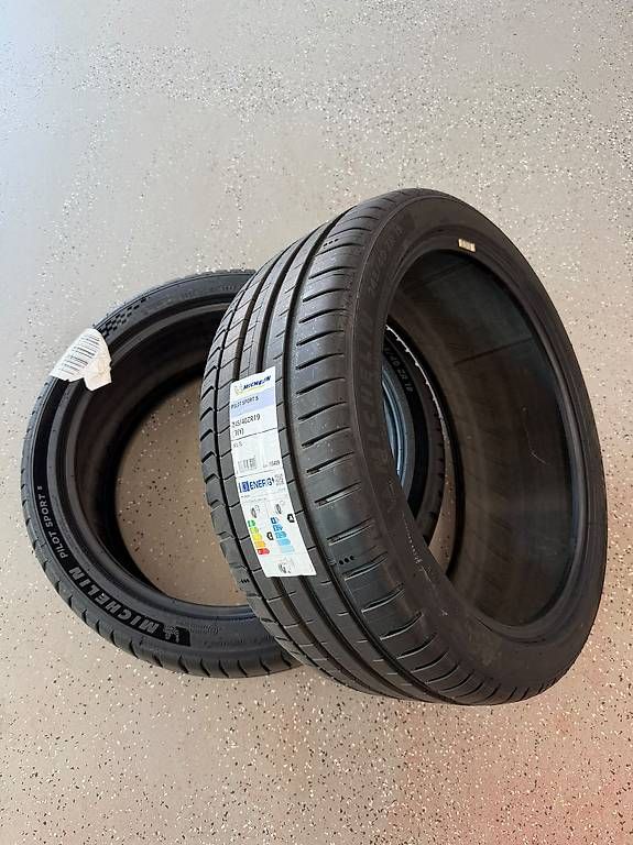 Pneumatici & Ruote complete: Michelin Pilot Sport Autoreifen – Usato da Au SG venduto da tem_r296 2