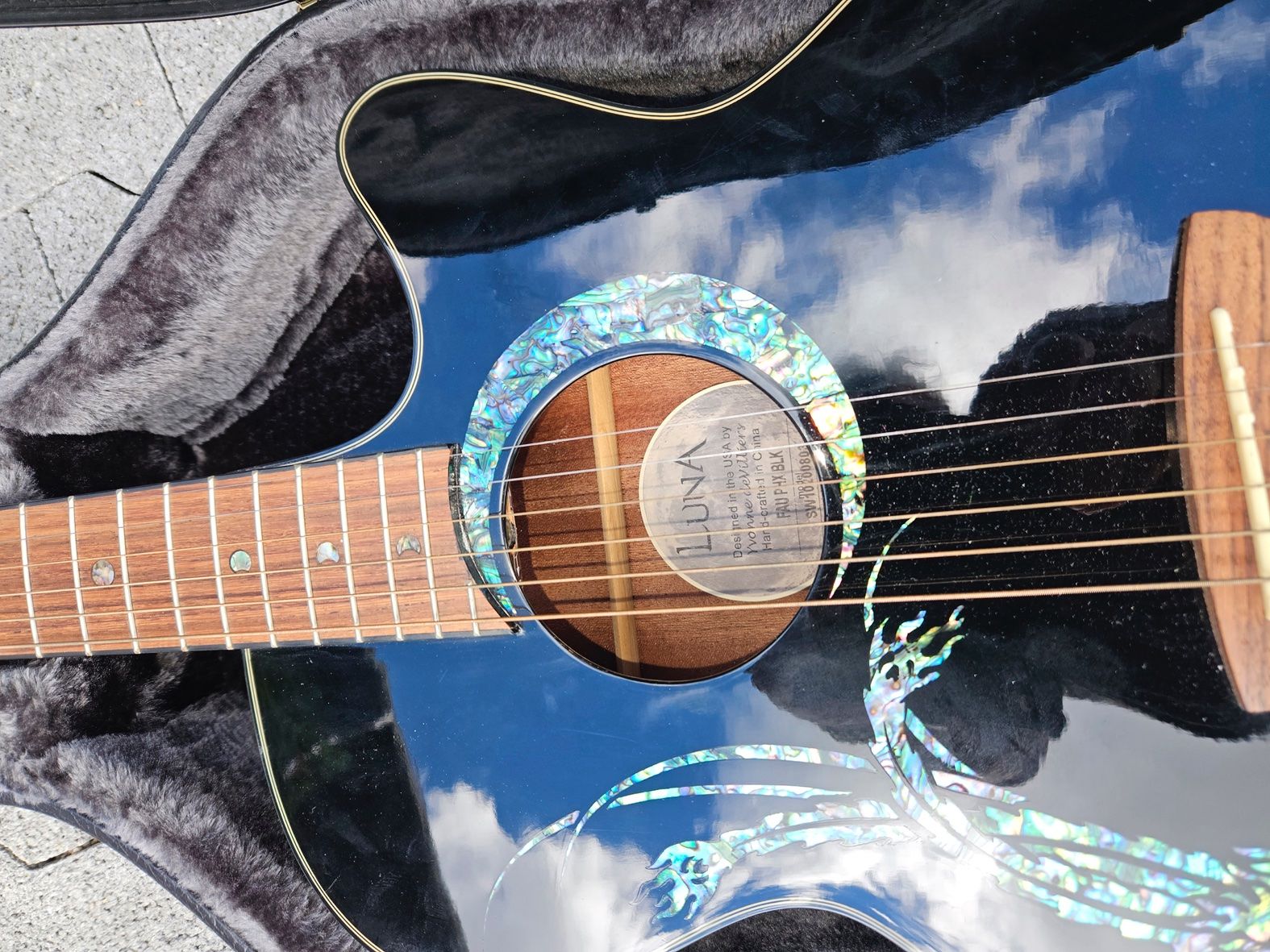 Instruments de musique: Luna Gitarre – D'occasion à Brittnau par dxf 5