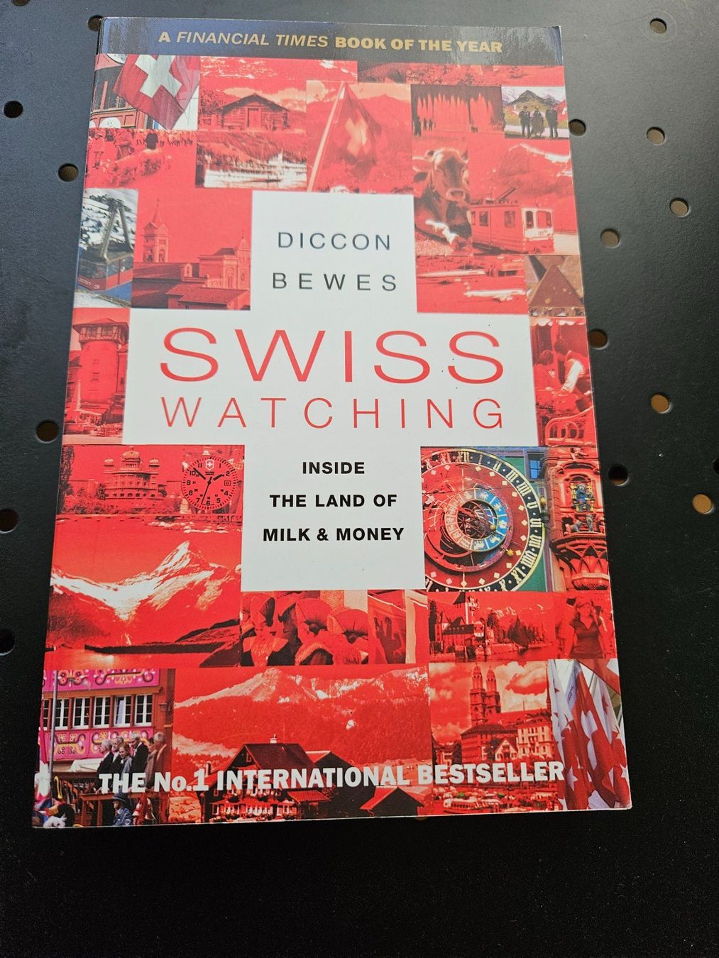 Libri: SWISS WATCHING – Usato da Basel venduto da wurzelstein