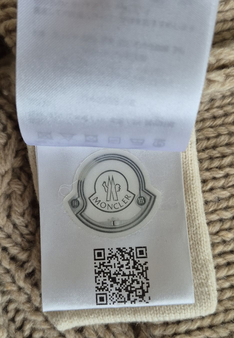 Moncler Pulls & Sweat-shirts: MONCLER Damenpullover – Neuf (Voir description) à Schaffhausen par Captancemo 5