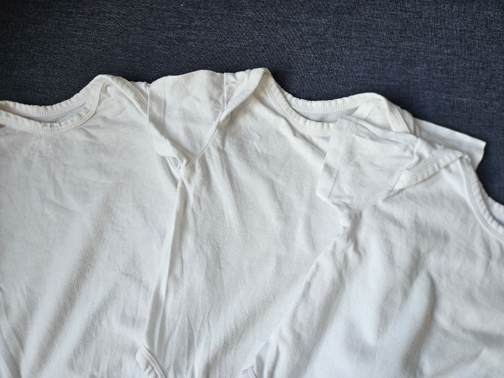 Manor Lotti & Set di vestiti: 3x Body Gr. 68 – Usato da Worb venduto da jun_fj8w 1