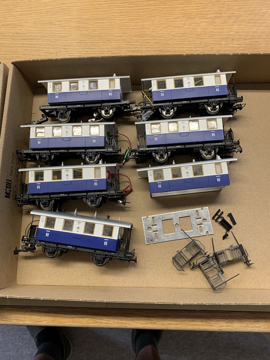 Fleischmann Modellini di ferrovie: Fleischmann, Bastelware, Ersatzteile, mit Beleuchtung,Em105 – Difettoso da Winden venduto da EmilNeu 3