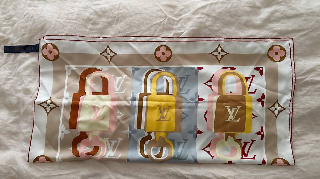 Foulard & Sciarpe: LOUIS VUITTON SILK SQUARES  90X90CM – Usato da Zürich venduto da Mike147 2