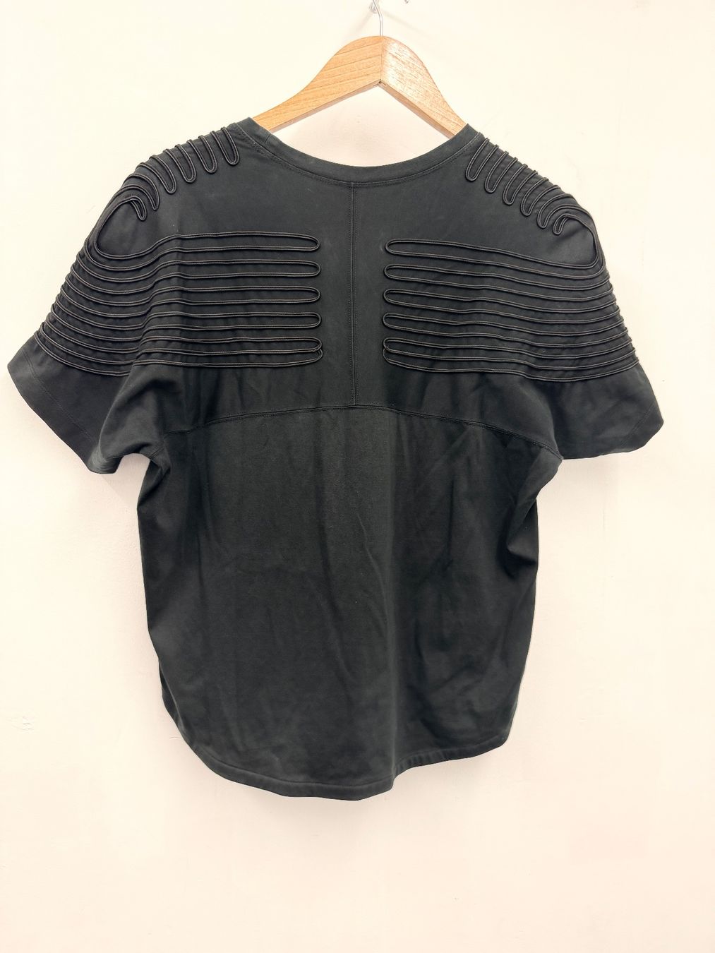Issey Miyake T-shirt: Issey Miyake Mainline - Constructed Panel T-Shirt  - Black – Usato da Zürich venduto da serraphim