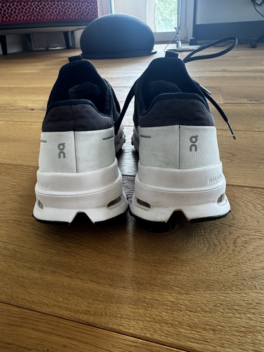 On Chaussures femmes: On Tracking Schuhe – D'occasion à Schaan par kri_tsw8 5