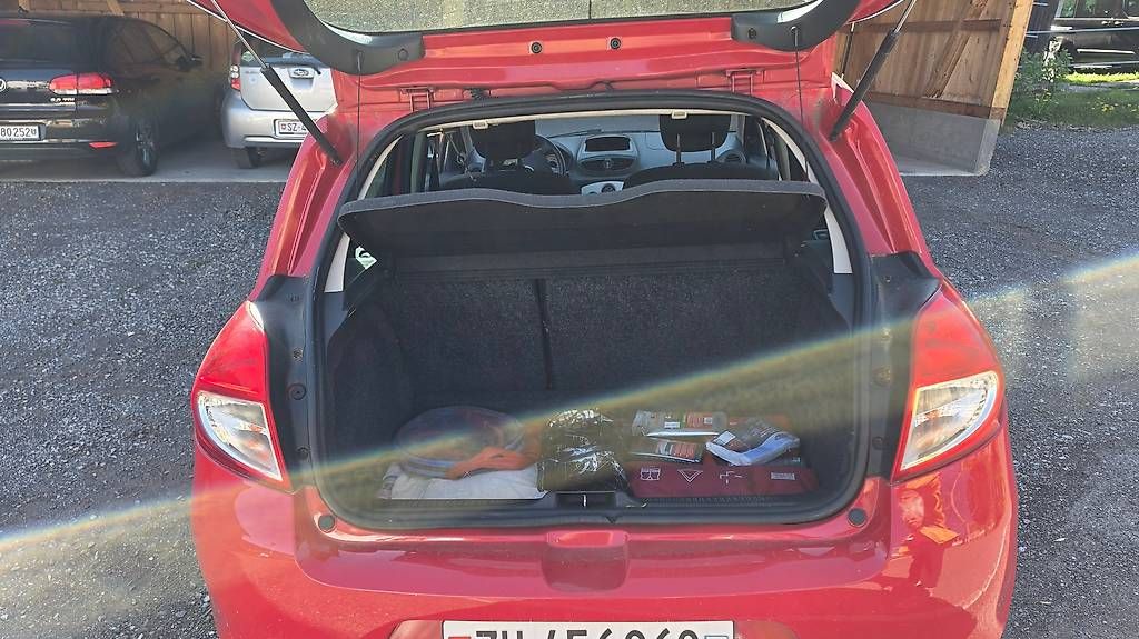 Autos: Renault Clio 1.2 100 – Gebraucht aus Walde SG von Chigi-Lino-Yoda 2