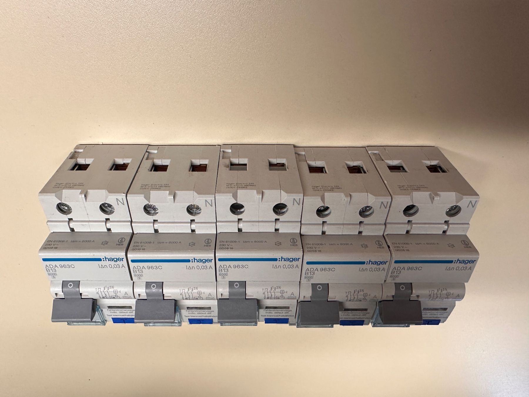 Hager Interrupteurs: Hager FI-LS ADA 963C B13A 30mA – Neuf (Voir description) à Oberdorf NW par dingdong87 1