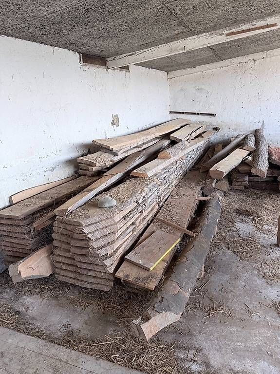 Articoli in legno: Holzbretter & Bohlen zum Bauen oder als Brennholz – Usato da Oberglatt ZH venduto da inf_79jq