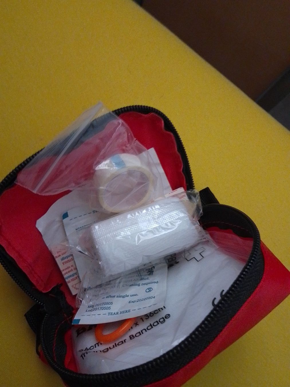 Kit di pronto soccorso: Notapotheke vom Brüggli Romanshorn – Nuovo e nell'imballaggio originale da Weinfelden venduto da PaterPio1968