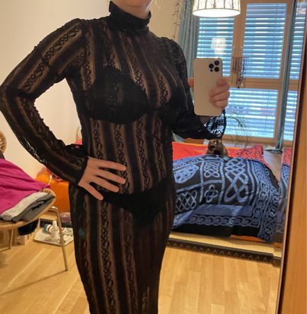 Robe gothique transparente et sexy