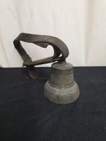 Glocke antik Messing Lederband 