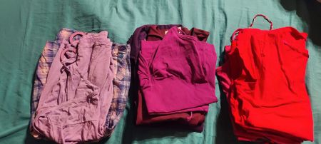 Sommerliches Kleiderpaket: Diverse Oberteile