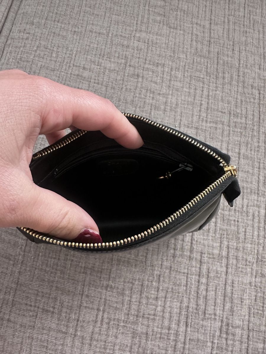 Chanel Custodie per cosmetici: Chanel Kosmetiktasche Lackleder vintage – Usato da Zürich venduto da millaiana 4