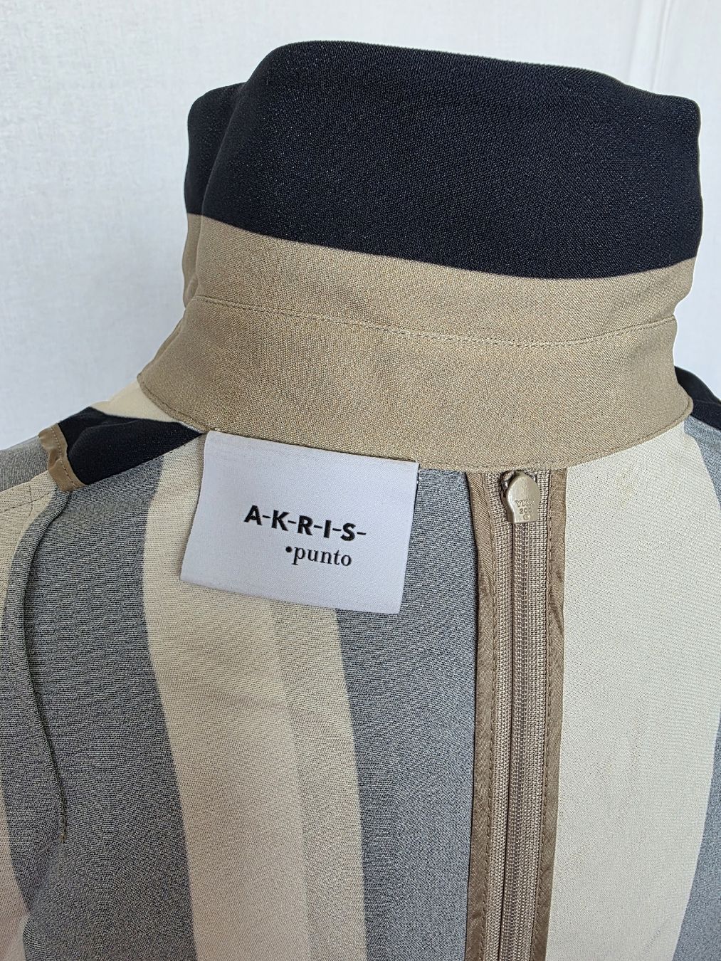 Akris Vestiti: Kleid-A-K-R-I-S – Nuovo (secondo la descrizione) da Pfäffikon SZ venduto da hrs_k2tn 1