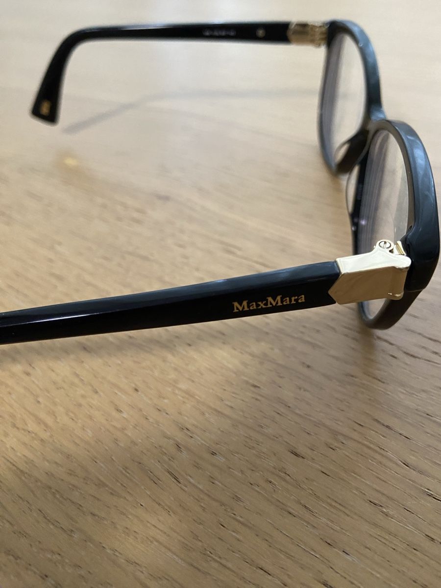Max Mara Lunettes & Verres: Brille MaxMara schwarz/gold – D'occasion à Rüti ZH par Avem90 3
