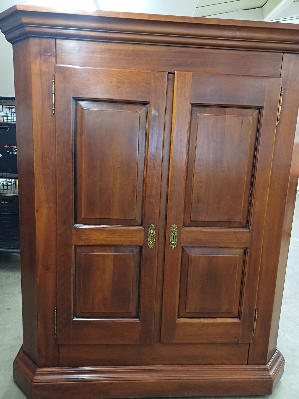 Schränke: Antiker Schrank, Holz, Nussbaum, Vintage, Top Zustand! – Gebraucht aus Winkel von Luukas.81