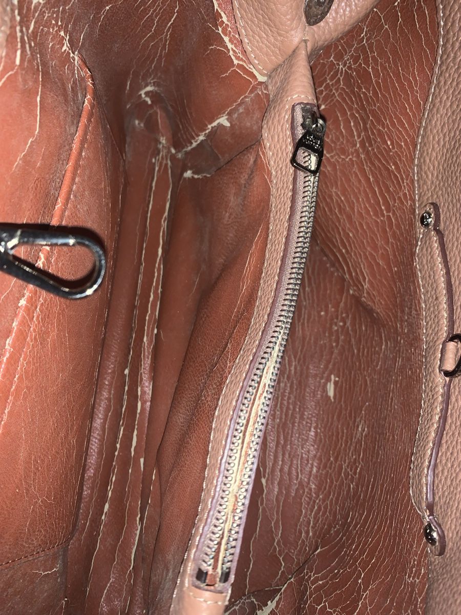 Louis Vuitton Taschen für Damen: Louis Vuitton Capucine Tasche – Gebraucht aus Bergdietikon von zor_856j 5