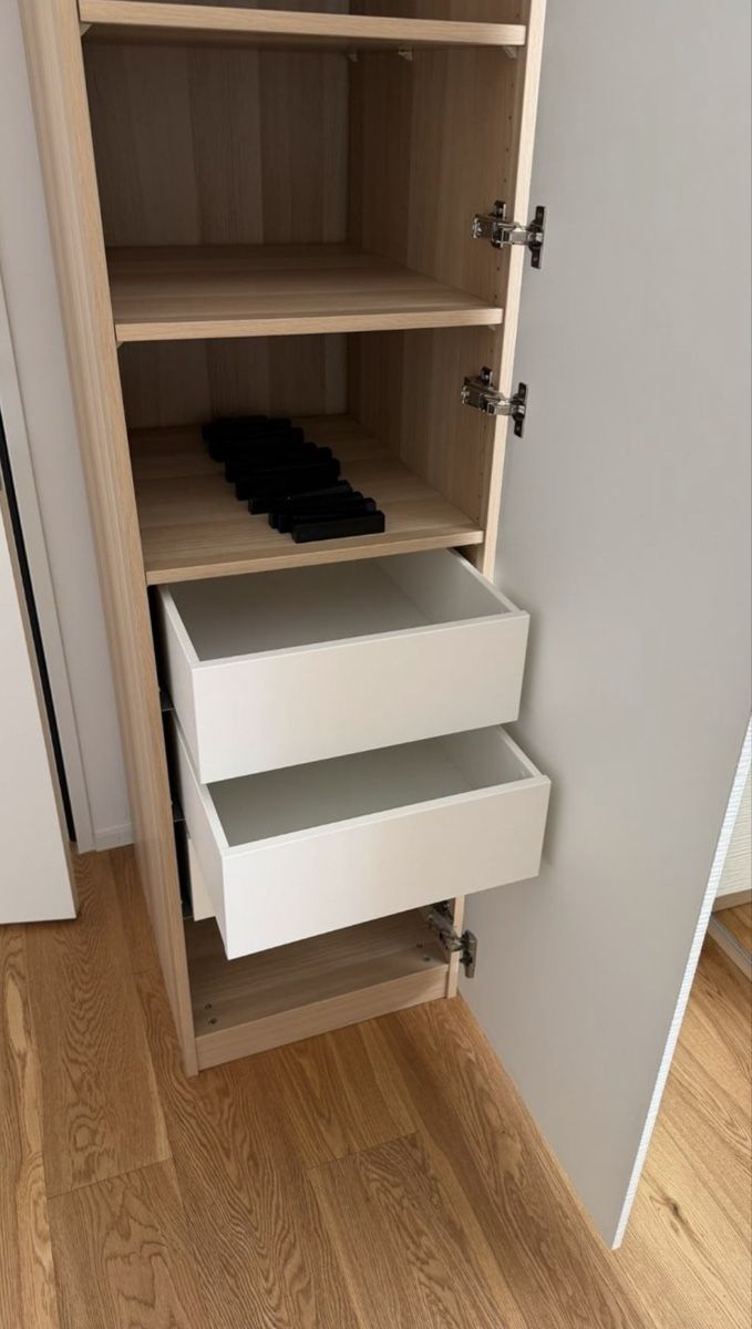 Schränke: IKEA Schrank (50x60x236) – Gebraucht aus Zürich von AlineLaura97 3