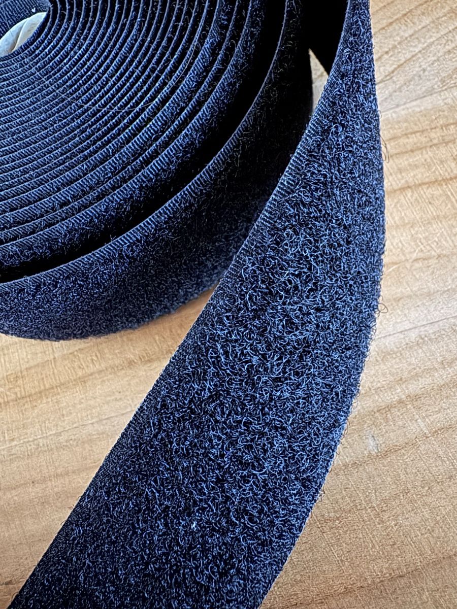 Tessuti: Klett Band 4 Meter schwarz / 3 cm breit – Nuovo (secondo la descrizione) da Rümlang venduto da baselsale1 1