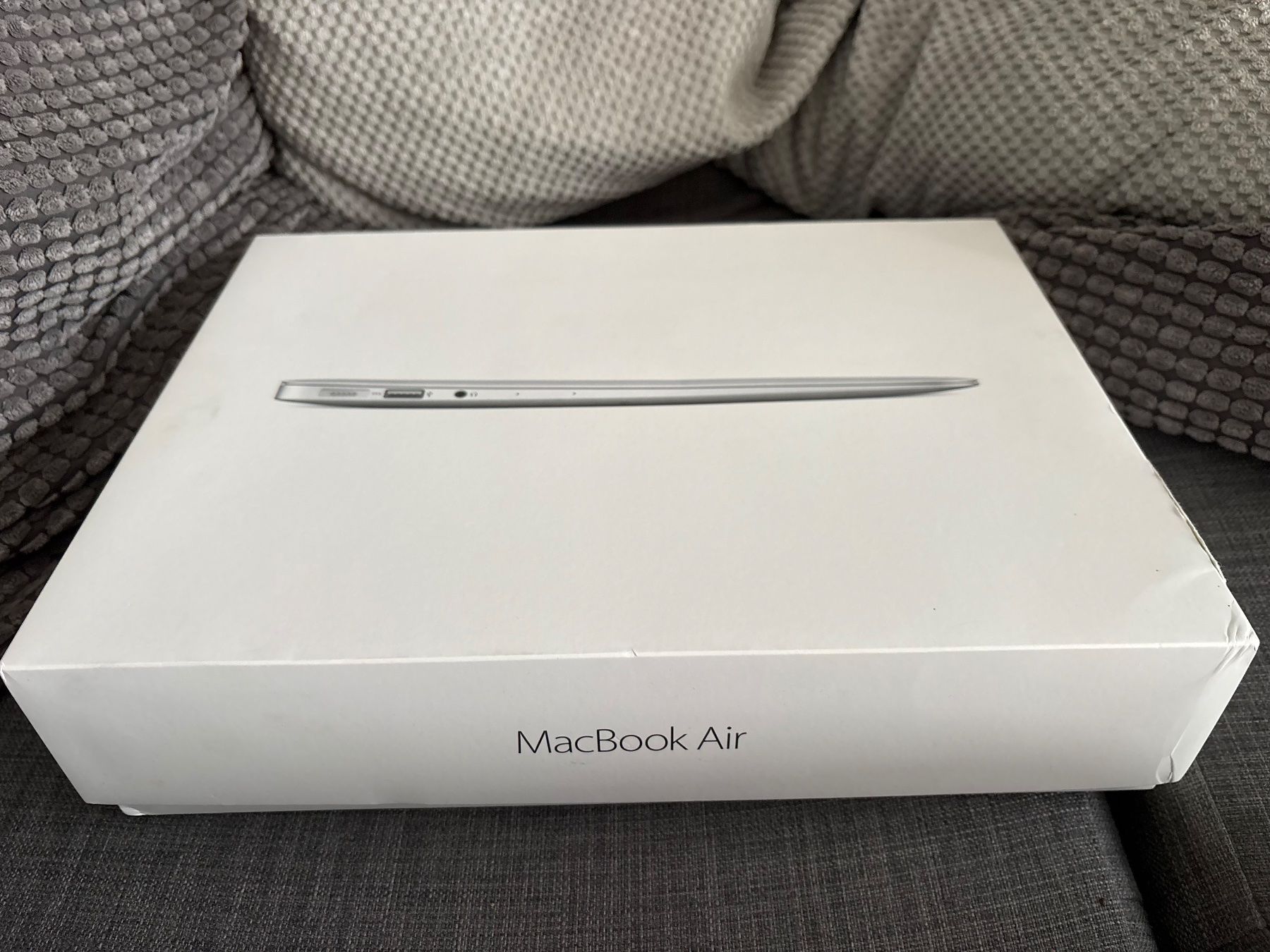 Apple Portables: Macbook Air 13” (2017) – D'occasion à Embrach par nbr_ly8d 4