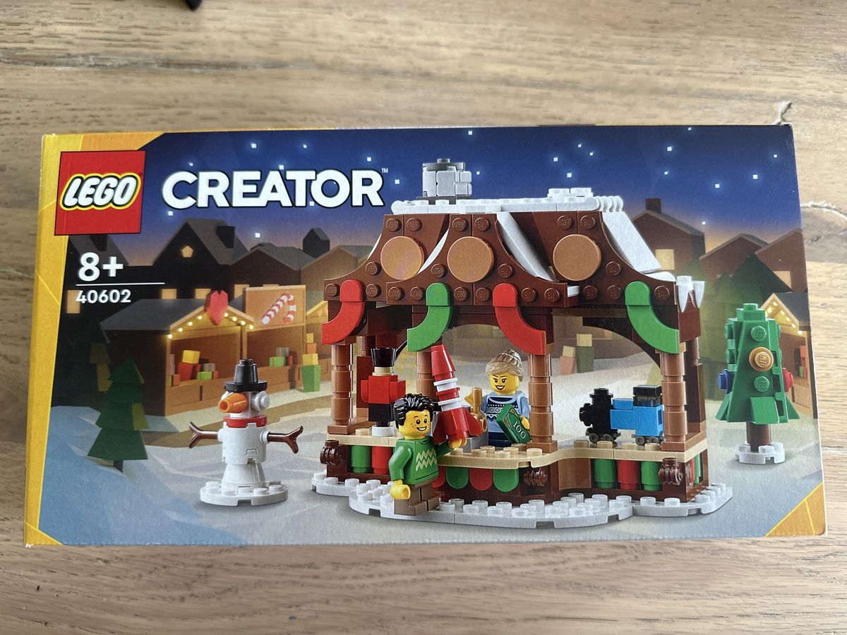 Lego Giocattoli: LEGO 40602 Weihnachtsmarktstand – Nuovo e nell'imballaggio originale da Aathal-Seegräben venduto da Tenaya_V88
