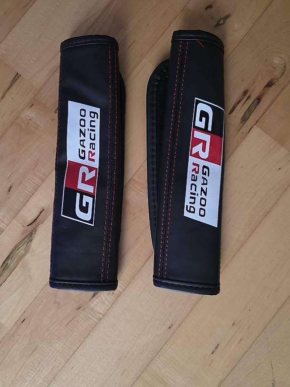 Tutti pezzi di ricambio auto: Sicherheitsgurtabdeckungen Gazoo Racing – Usato da Ettenhausen TG venduto da bon_drr7 1