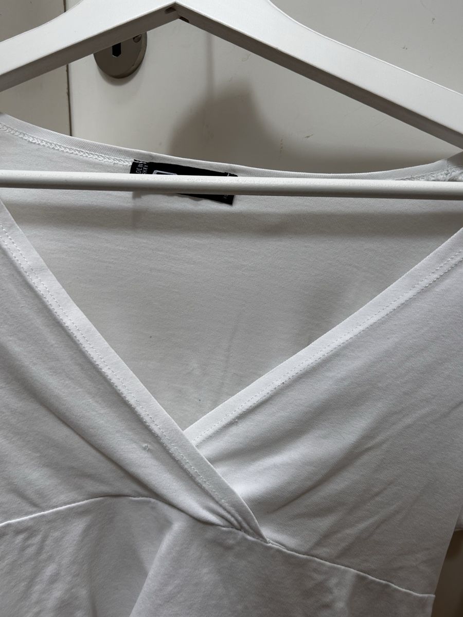Tops: Weisses Top Auschnitt – Gebraucht aus Teufen ZH von jas_8yhh 1