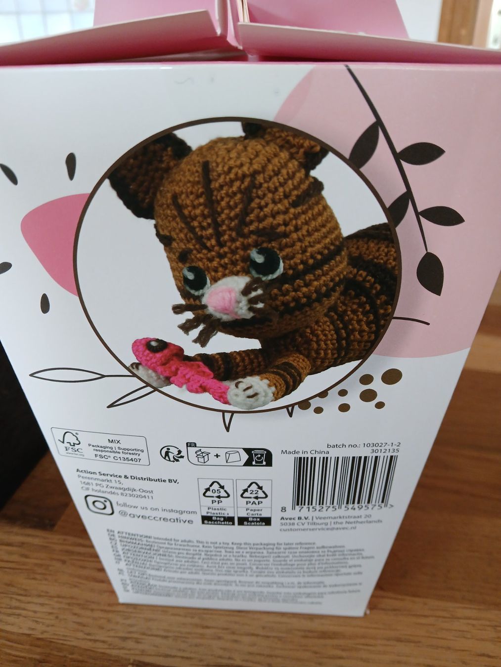 Libri: Kit Crochet Chaton DIY Neuf CHAT – Nuovo e nell'imballaggio originale da Allens venduto da MADE.IN.ROCK.N.ROLL 2