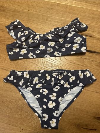 Bikini 134 ( angeschrieben 140) 