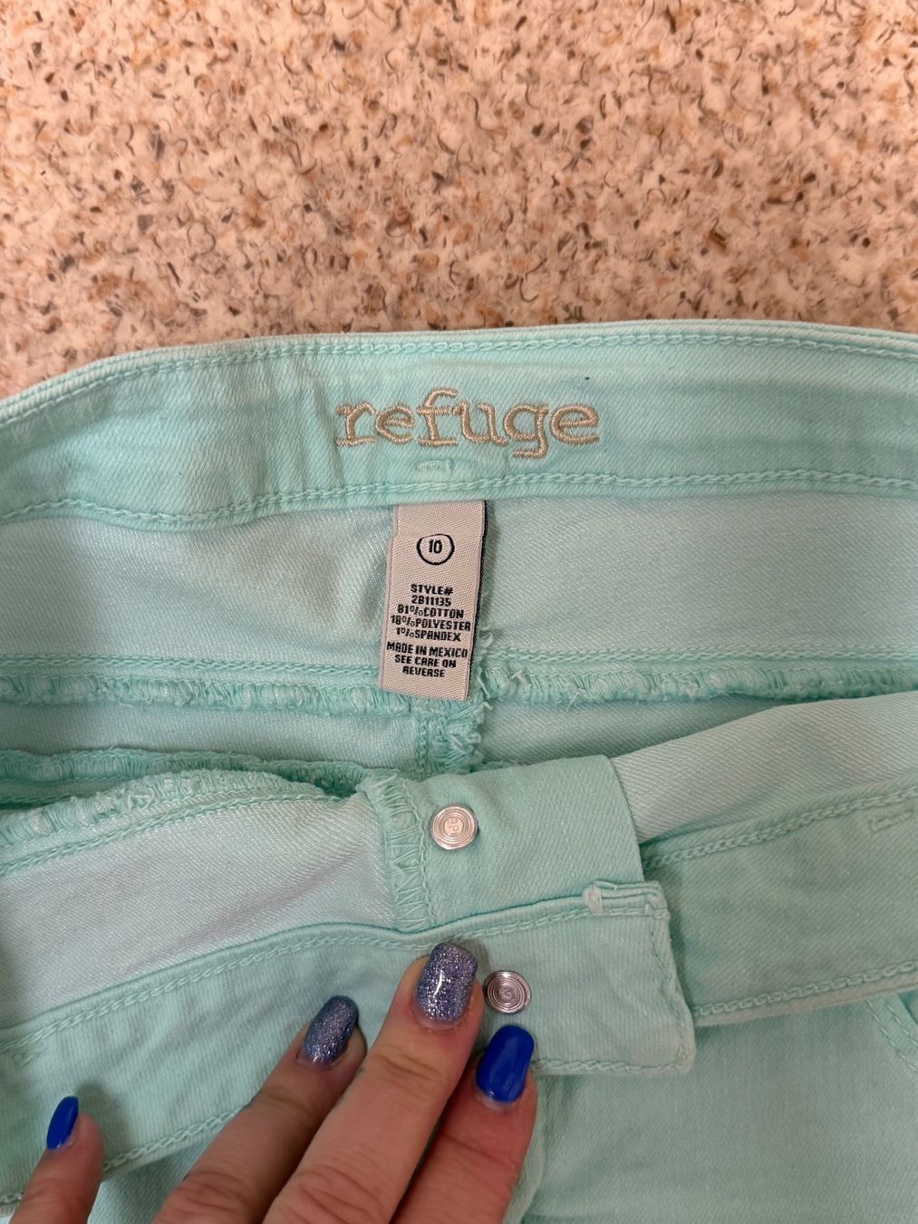 Jeans: Shorts Damen Gr. S – Nuovo (secondo la descrizione) da Oeschgen venduto da Mich_elle 1