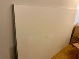 2 Wandpaneele im weiss und hellgrau