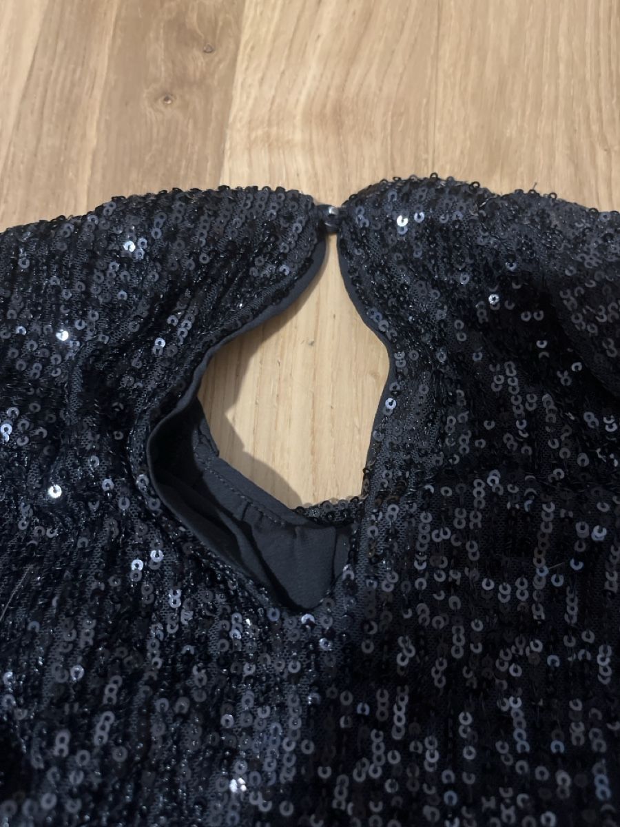 H&M Tops: Pull noir à paillettes H&M – D'occasion à Le Locle par Mayd_h 3