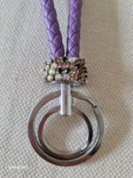 Schöner Schlüsselanhänger mit Strasssteinen, Strass