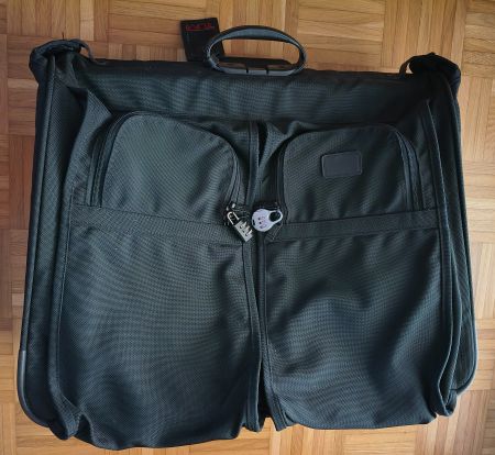 TUMI Kleidersack-Trolley