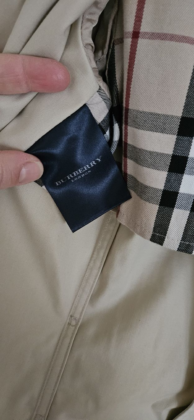 Burberry Mäntel: Burberry Trench Mantel S – Gebraucht aus Hellbühl von Veci02 6