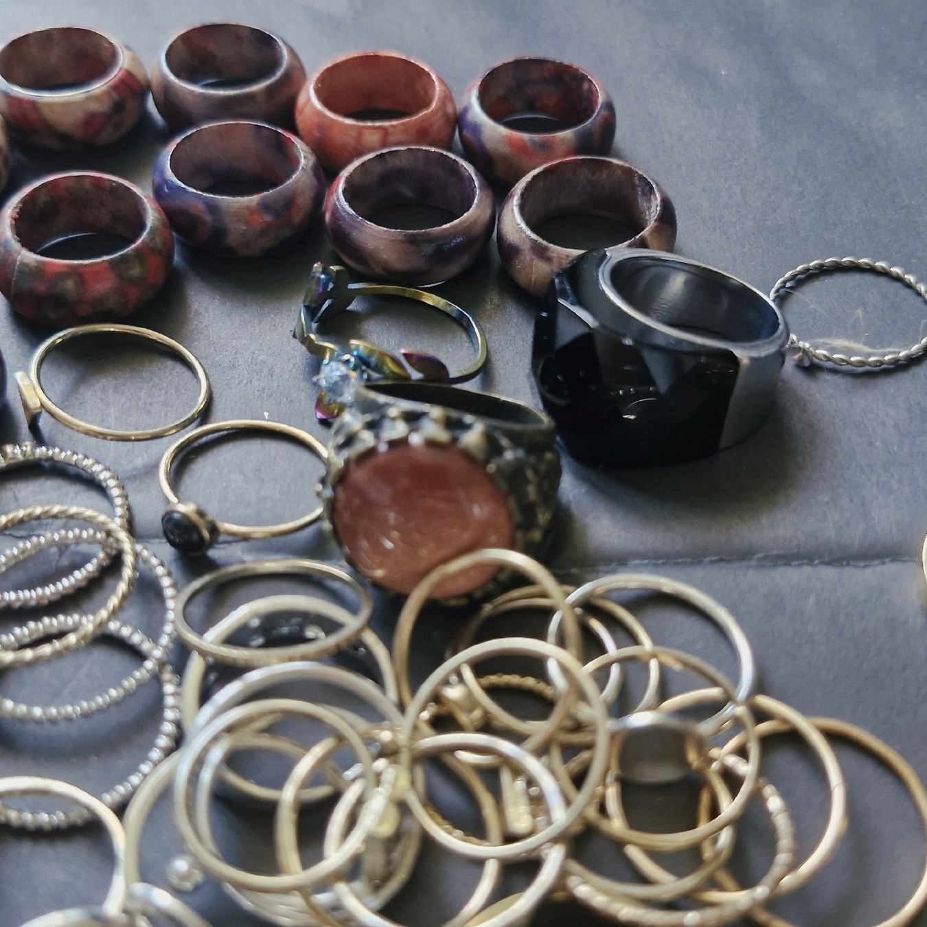 Sonstiger Schmuck: lot de bagues  – Gebraucht aus Neuchâtel von yas_zdb7 3