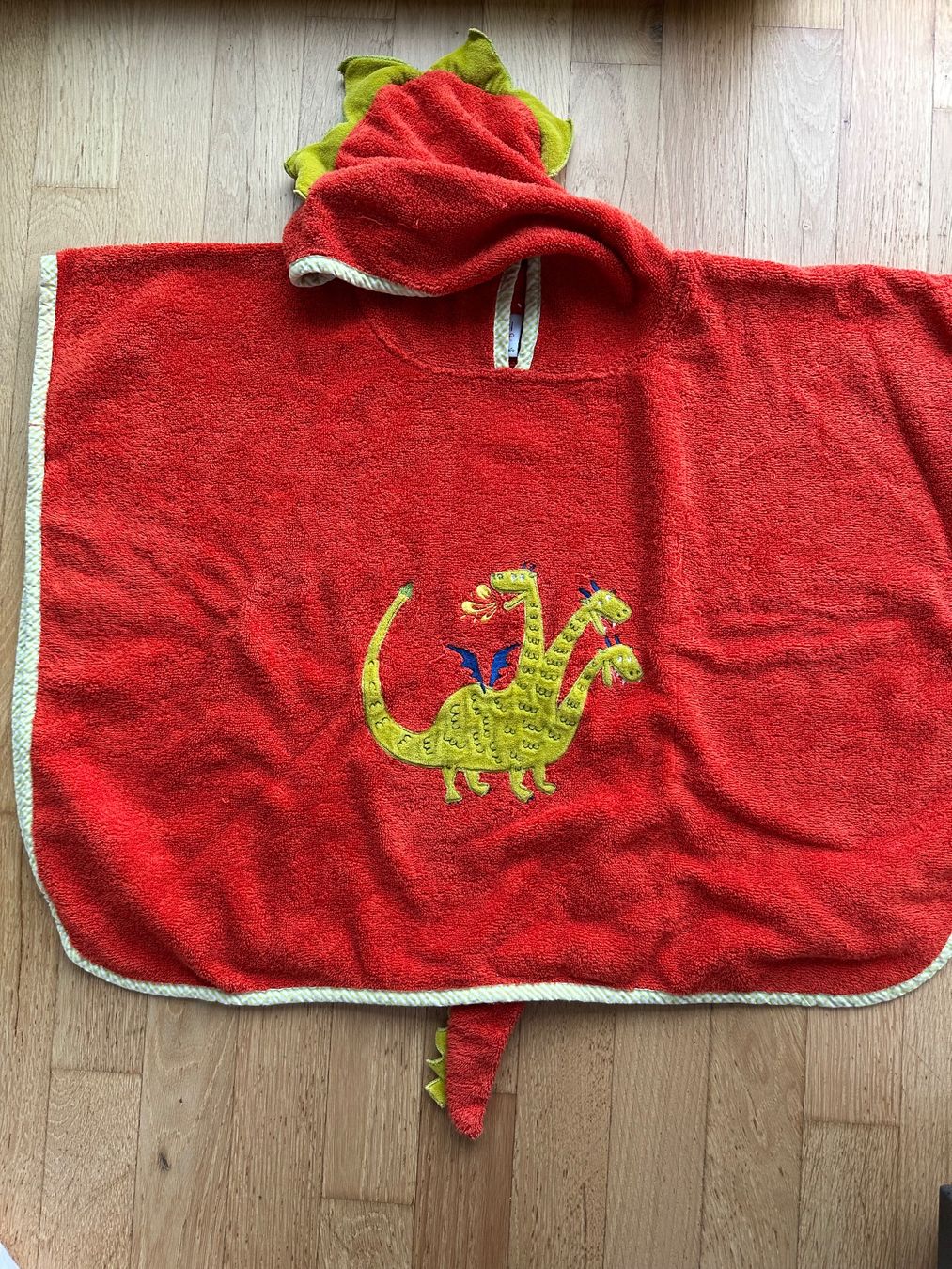 Teli da bagno: Bath Towel El Corte Ingles Size 4-6 years – Usato da Montagnola venduto da eva_gm6j 1