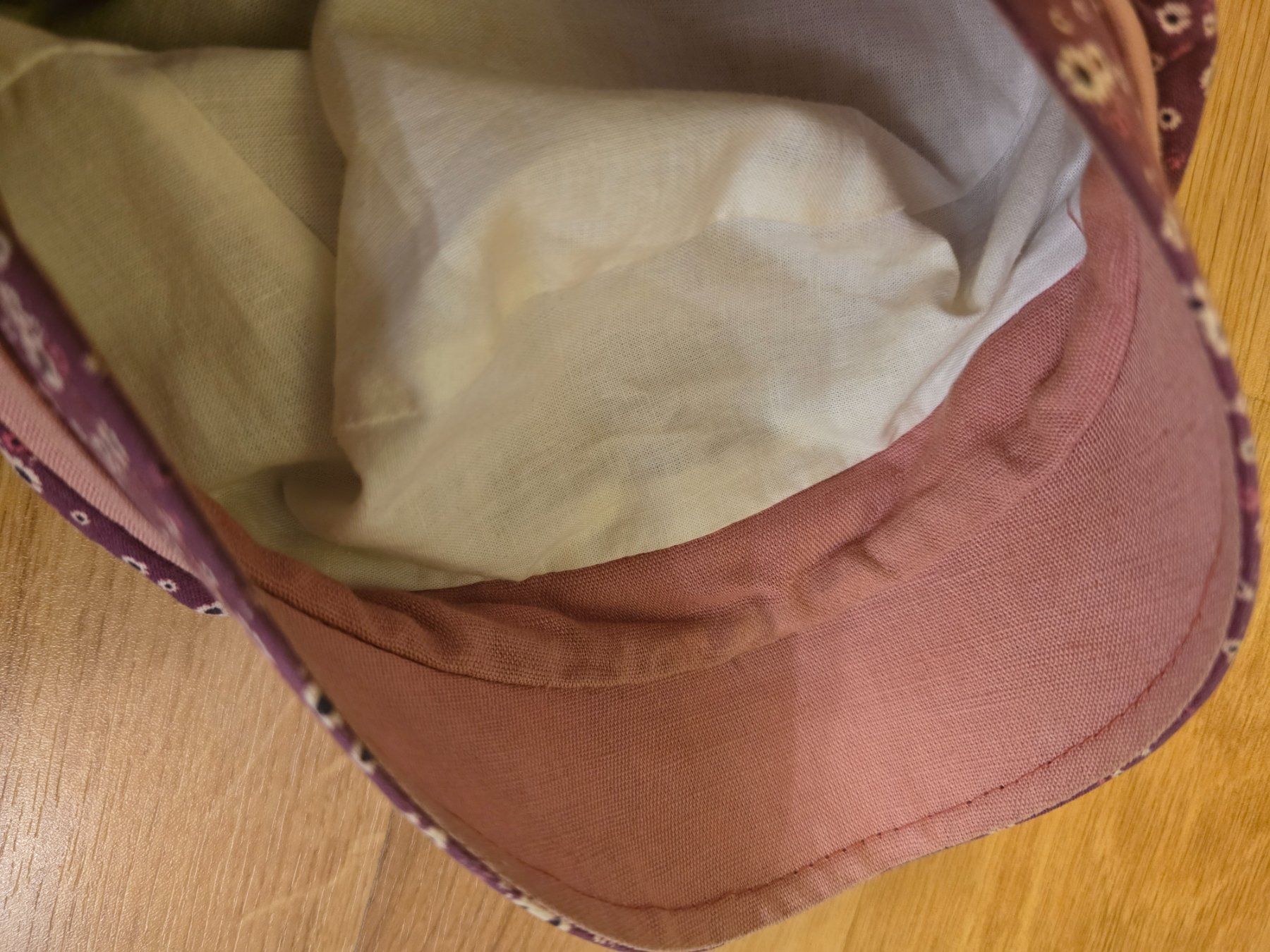 Hüte, Mützen & Caps: Damen Cap mit Blumenmuster – Gebraucht aus Büttikon AG von Amineah 5