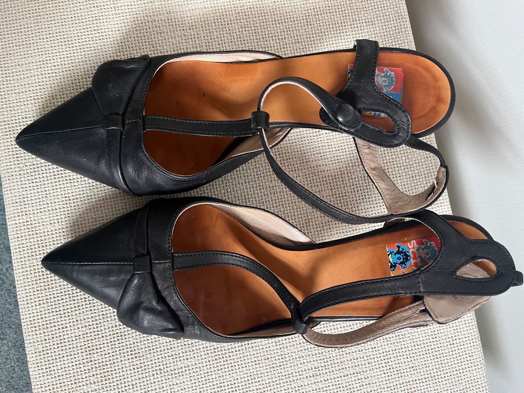 Scarpe da donna: SCIAPO Pumps aus echtem Leder Gr. 38 NP 349.- – Usato da Frauenfeld venduto da Andadaa 2