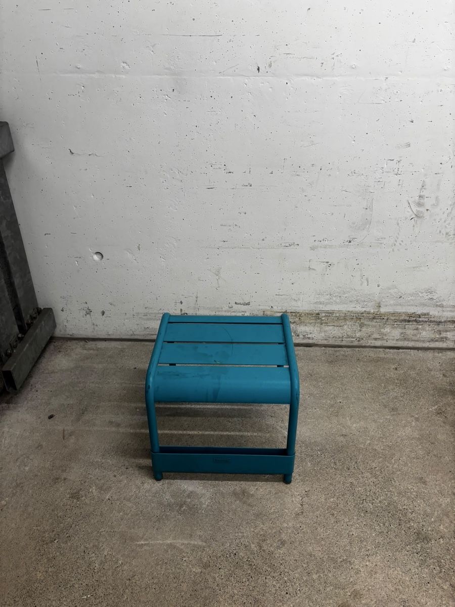 Fermob Tables: Fermob Beistelltisch Blau – D'occasion à Wangen ZH par Lumei89 3