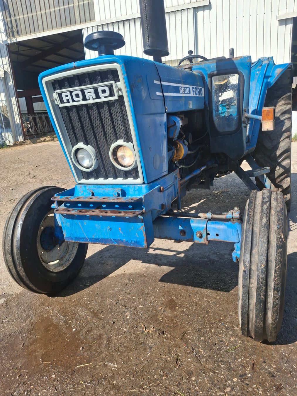 Ford Trattori: FORD 6600 1980 MIT AUSWEIS – Usato da La brillaz venduto da Olditrak 5